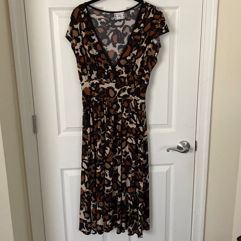 Lily Neutral Animal Print Women’s Dress Cap Sleeve Size L Defined Waist